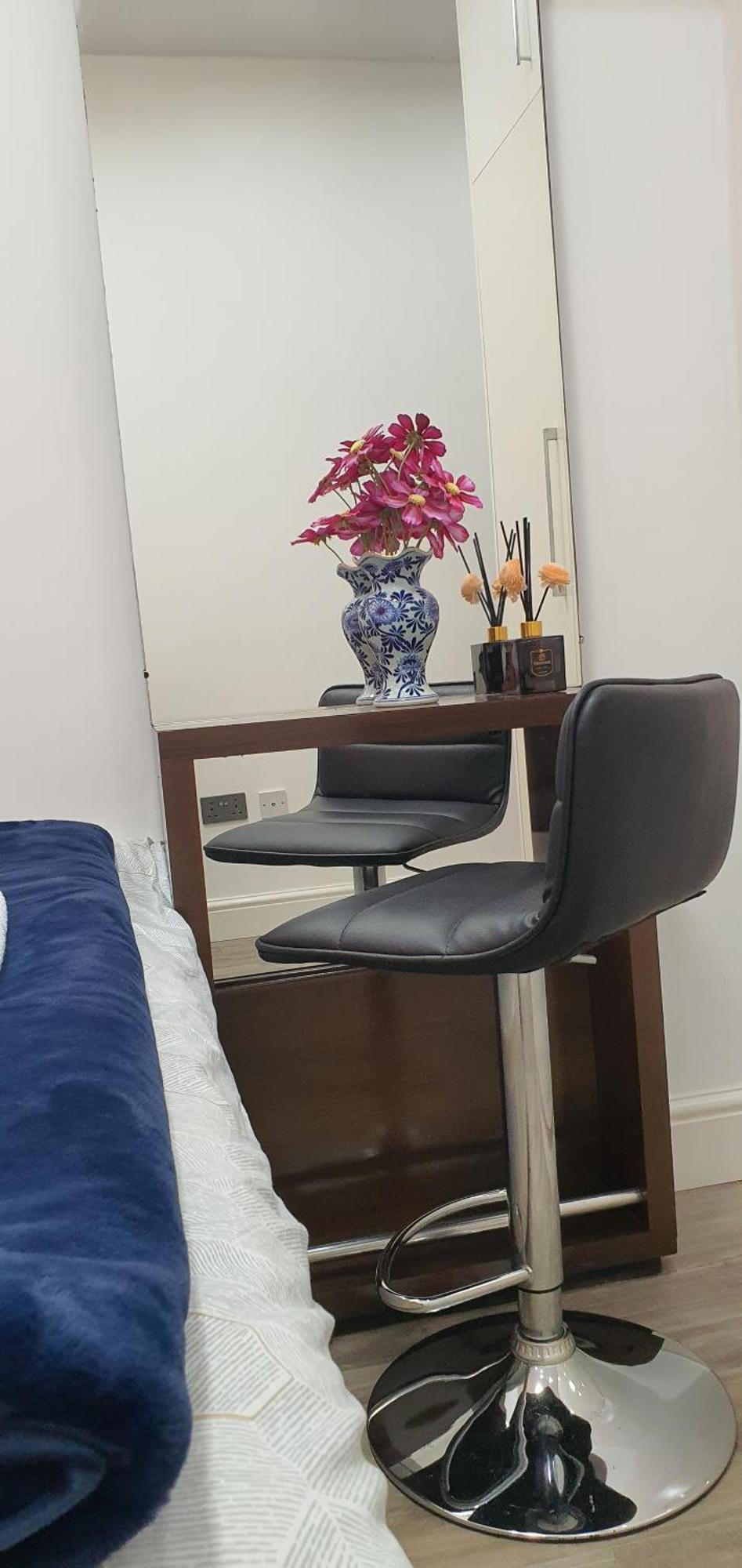 Min Su Rooms Stanwell Bagian luar foto